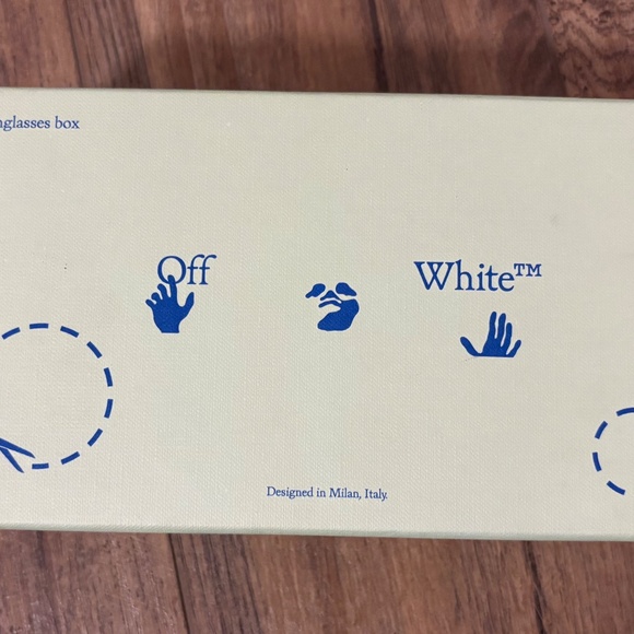 Off-White Tortoise Shell Sunglasses - Picture 7 of 10